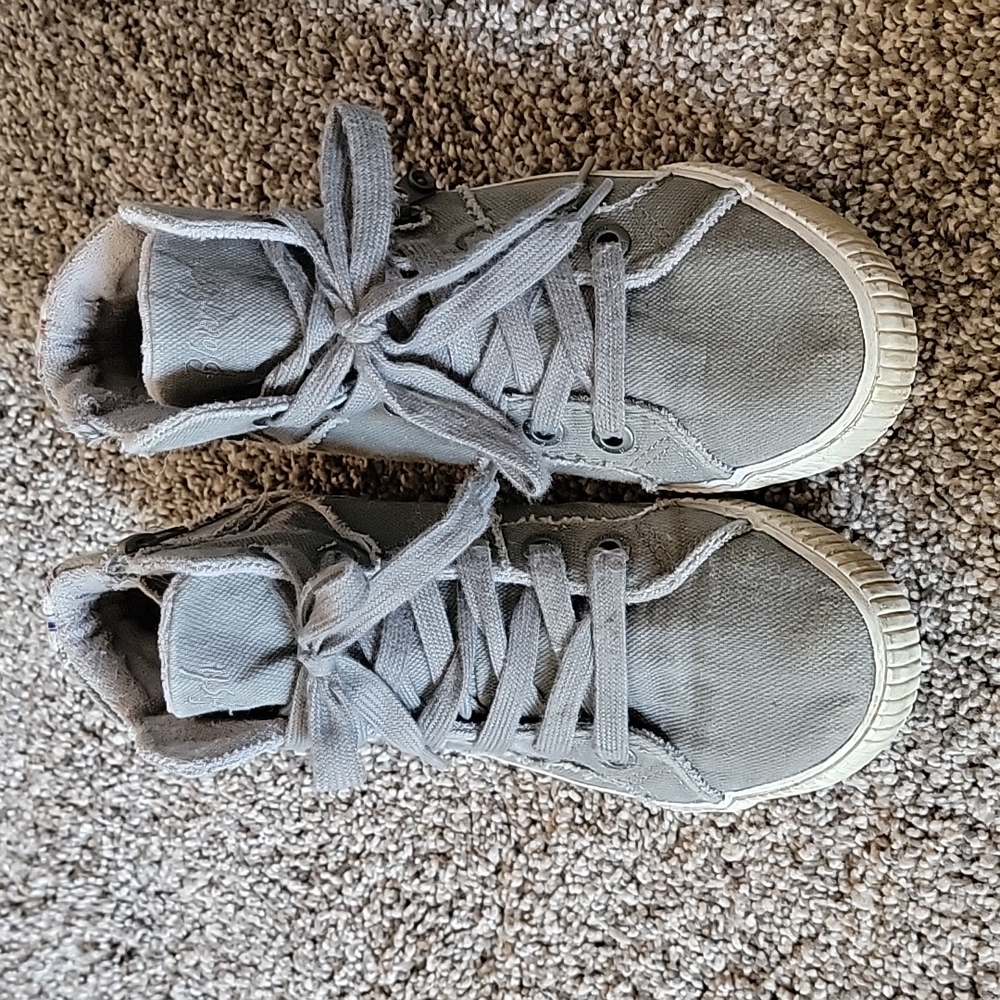 Blowfish shoes size 7